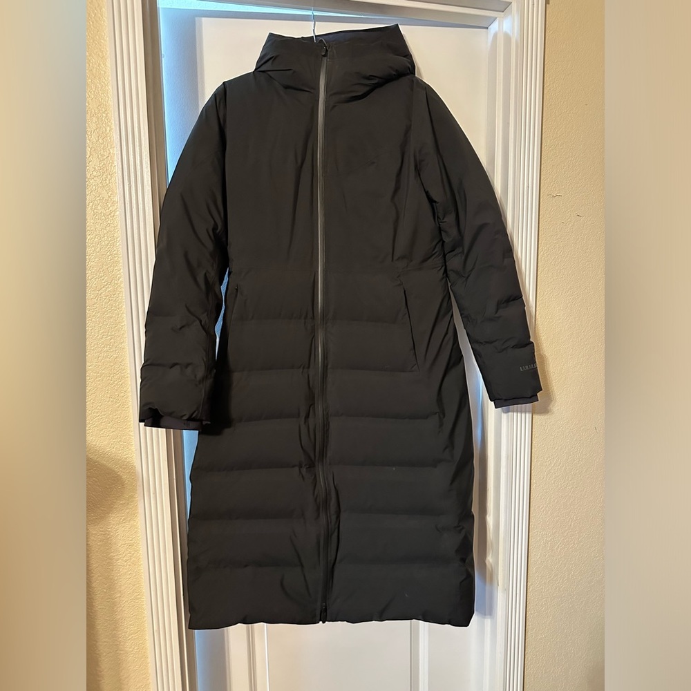 Lululemon StretchSeal Sleet Street Long Jacker